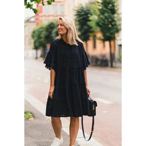 byTiMo NWT Black Eyelet Broderie Anglaise Shift Dress Bell Sleeve Lace‎ Trim XS
